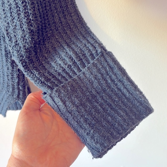 Nine West V-Neck Stitch Front Pullover Tunic Sweater - Picture 5 of 7